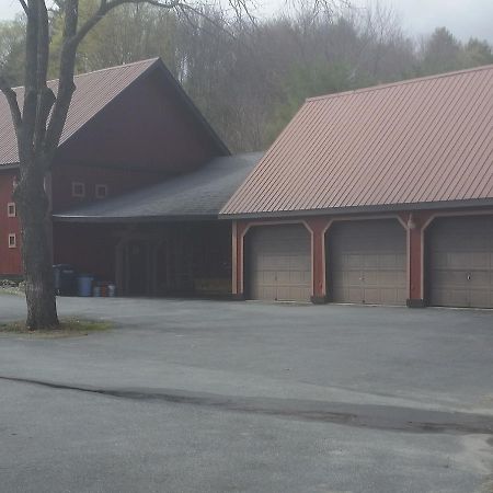 Inn At Clearwater Pond Quechee Exterior foto